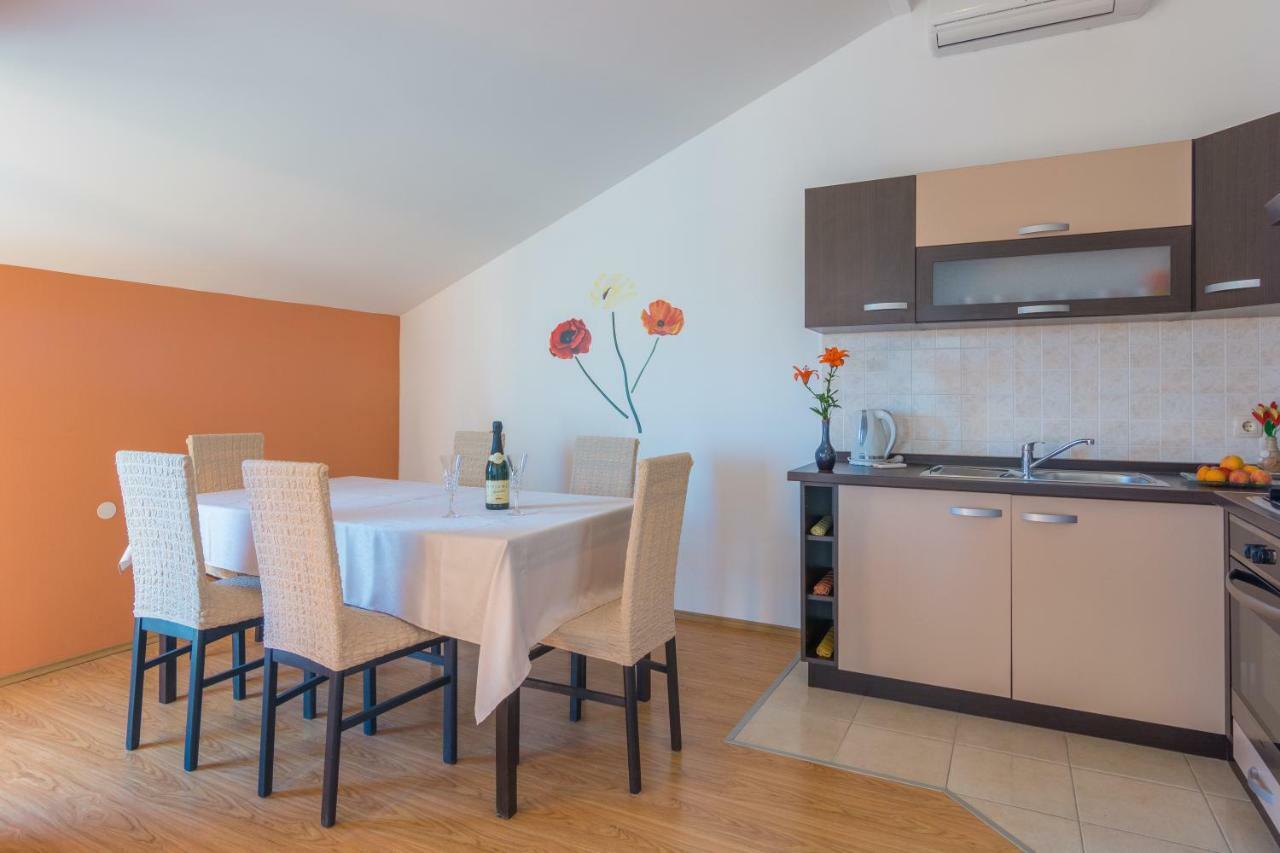 Apartments Lotus Сукошан Экстерьер фото