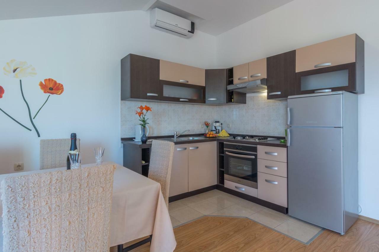 Apartments Lotus Сукошан Экстерьер фото